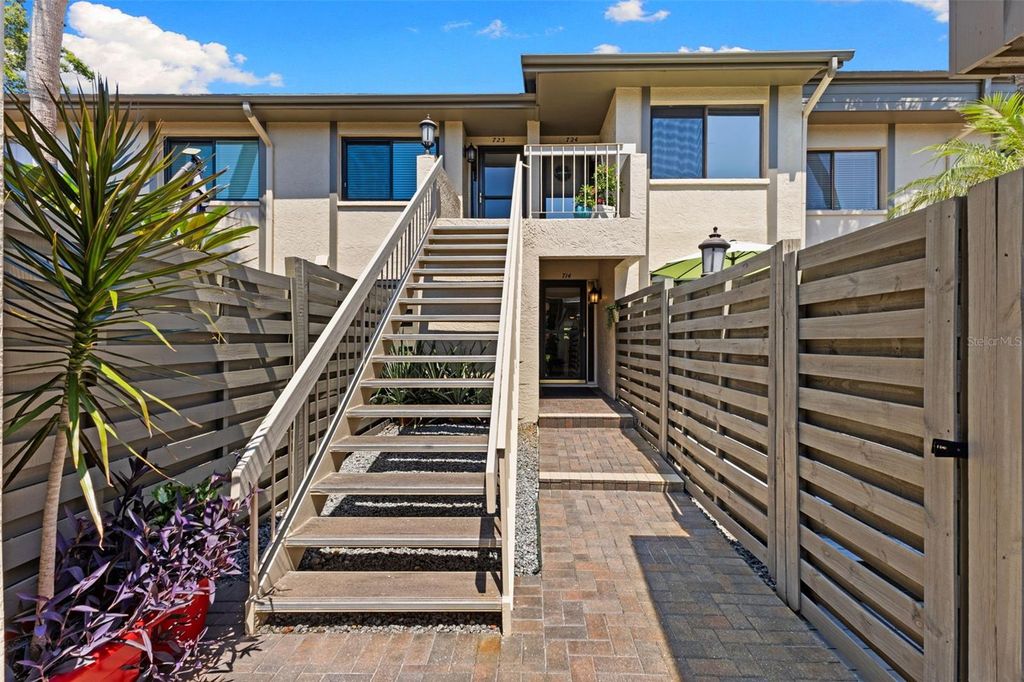 3165 LANDMARK DRIVE 714, Clearwater, FL 33761