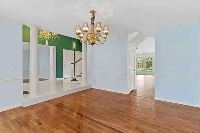 3786 E Kingsbury Street, Springfield, MO 65809