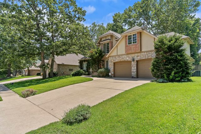 3786 E Kingsbury Street, Springfield, MO 65809