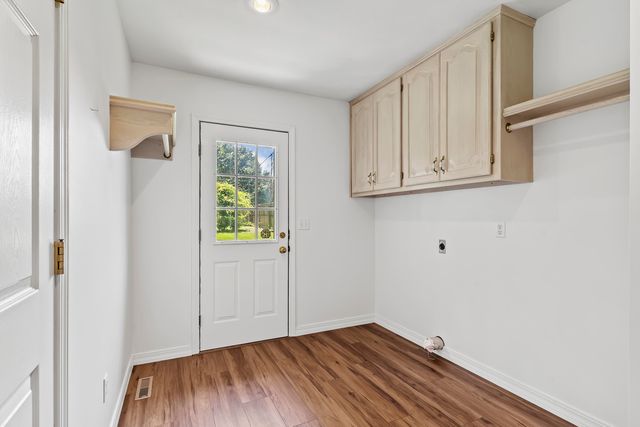 3786 E Kingsbury Street, Springfield, MO 65809