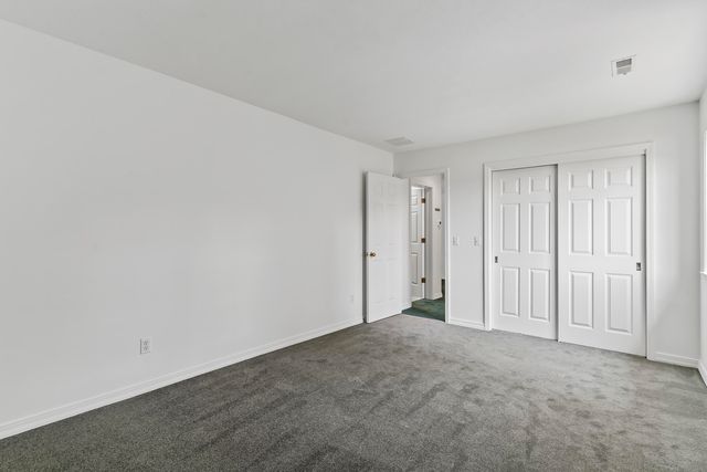 3786 E Kingsbury Street, Springfield, MO 65809
