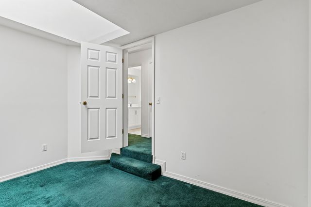 3786 E Kingsbury Street, Springfield, MO 65809