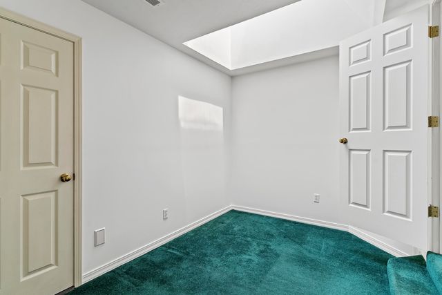 3786 E Kingsbury Street, Springfield, MO 65809