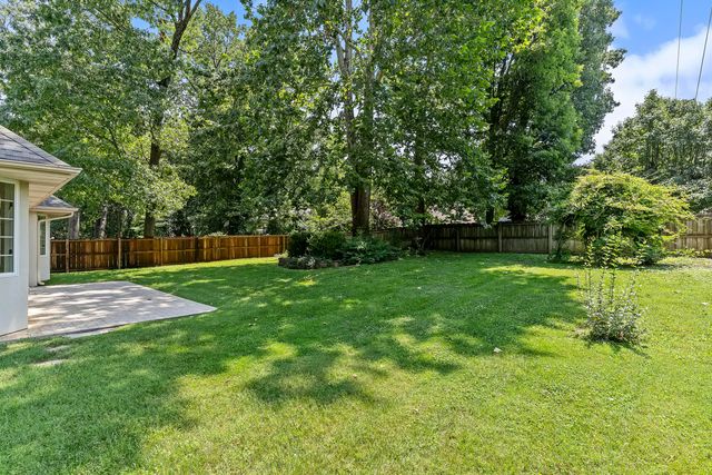 3786 E Kingsbury Street, Springfield, MO 65809