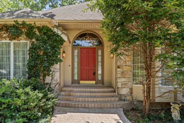 3786 E Kingsbury Street, Springfield, MO 65809