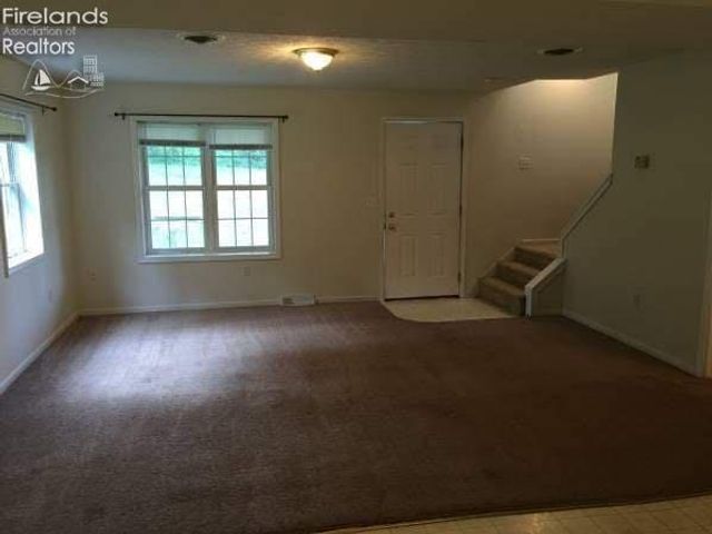 48903 North Ridge Road, Amherst, OH 44001