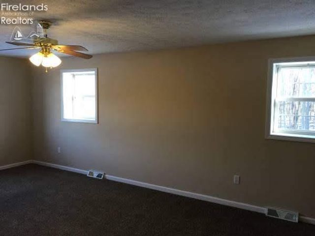 48903 North Ridge Road, Amherst, OH 44001