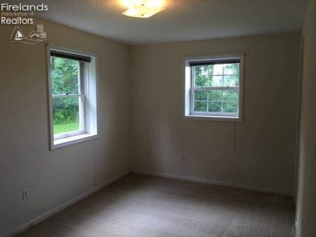 48903 North Ridge Road, Amherst, OH 44001