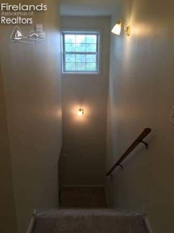 48903 North Ridge Road, Amherst, OH 44001