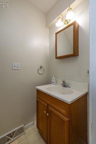 48903 North Ridge Road, Amherst, OH 44001