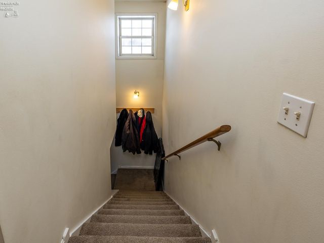 48903 North Ridge Road, Amherst, OH 44001