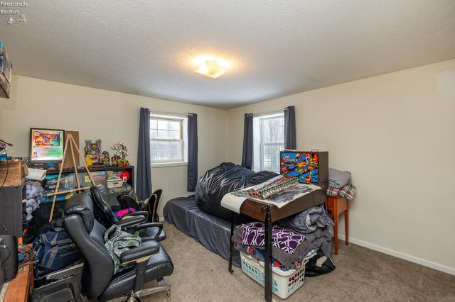 48903 North Ridge Road, Amherst, OH 44001