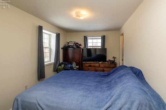 48903 North Ridge Road, Amherst, OH 44001