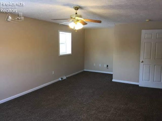 48903 North Ridge Road, Amherst, OH 44001