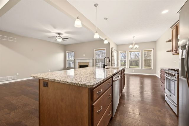 5966 Monarch Drive, Farmington, NY 14425