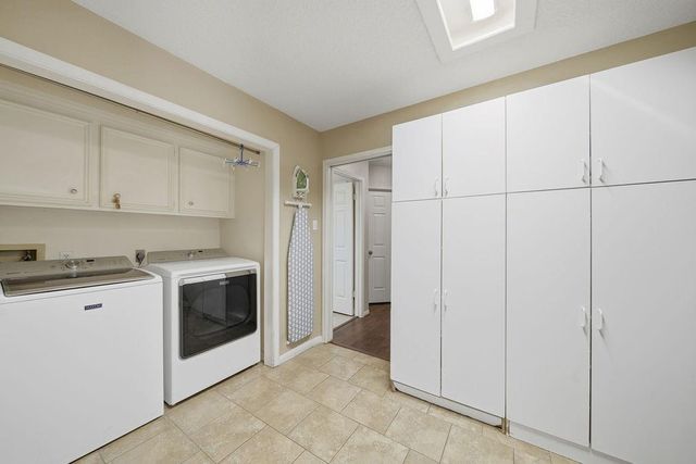 5250 Lauren Road, Alvin, TX 77511