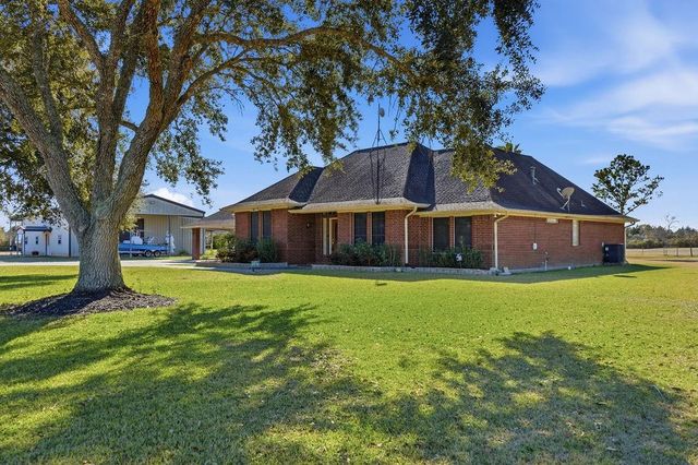 5250 Lauren Road, Alvin, TX 77511