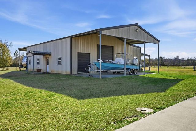 5250 Lauren Road, Alvin, TX 77511