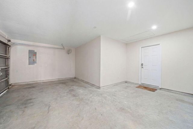 5250 Lauren Road, Alvin, TX 77511