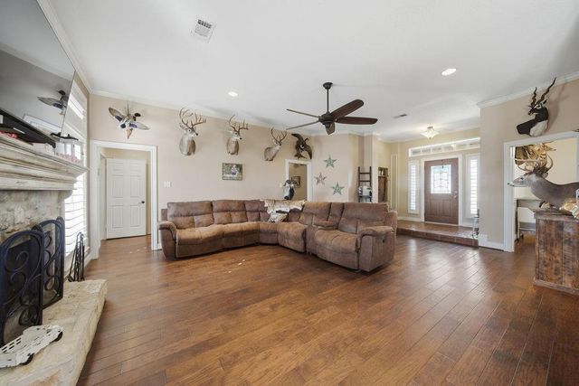 5250 Lauren Road, Alvin, TX 77511