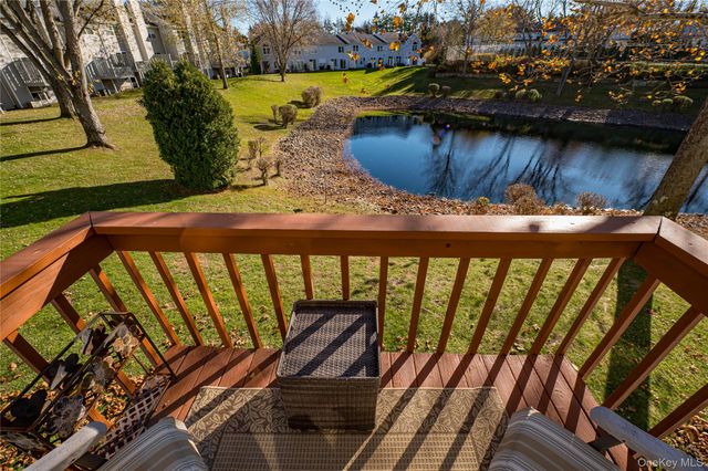 82 Leeward Court, Port Jefferson, NY 11777