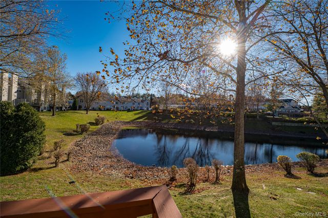 82 Leeward Court, Port Jefferson, NY 11777