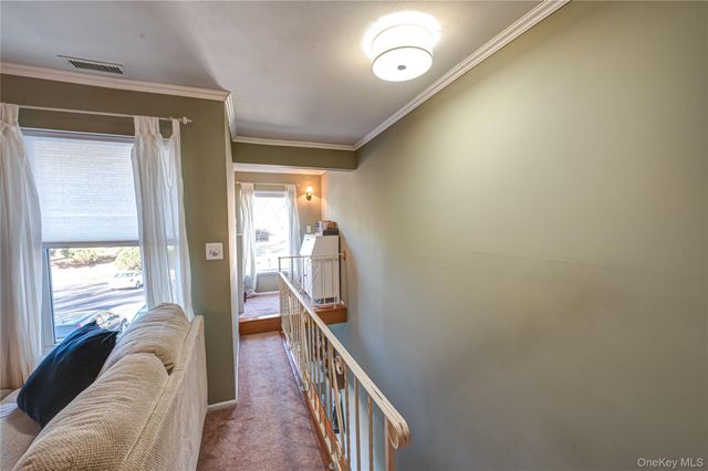 82 Leeward Court, Port Jefferson, NY 11777