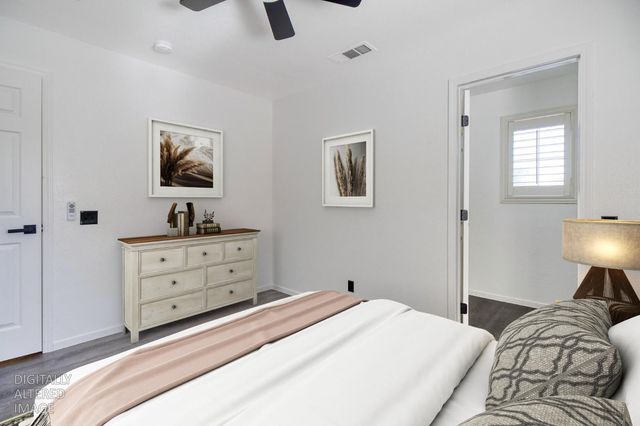 3724 Laurenburg Ave, Modesto, CA 95357