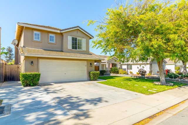 3724 Laurenburg Ave, Modesto, CA 95357