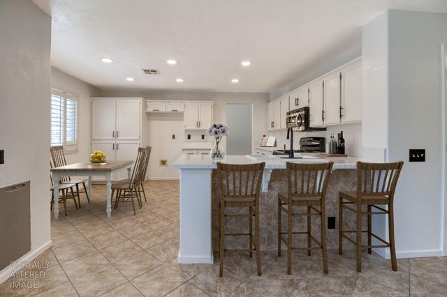 3724 Laurenburg Ave, Modesto, CA 95357