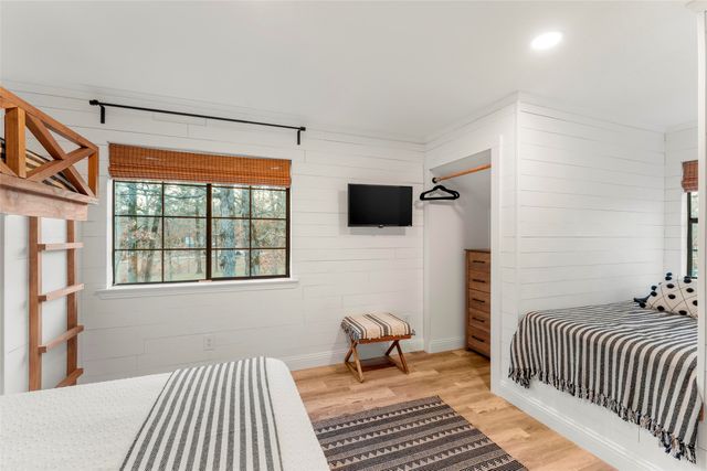 375 S Whispering Pine Trail, Mount Vernon, TX 75457