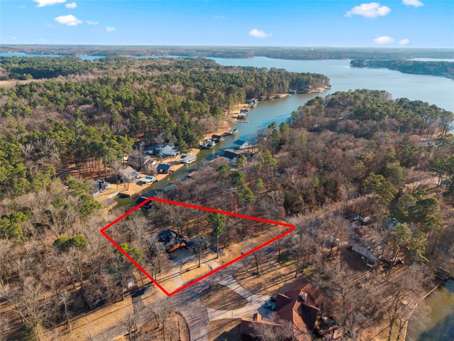 375 S Whispering Pine Trail, Mount Vernon, TX 75457