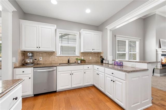 406 N Olivia Avenue, Lawrence, KS 66049