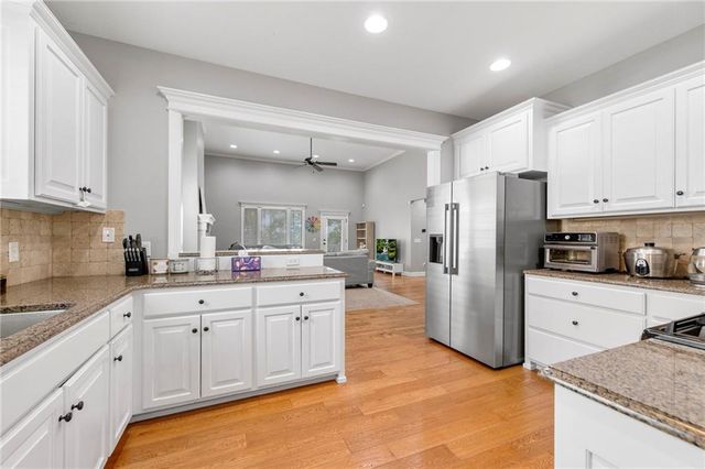 406 N Olivia Avenue, Lawrence, KS 66049