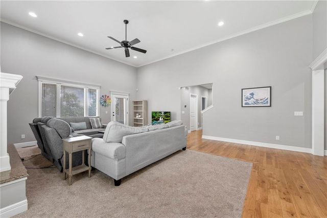 406 N Olivia Avenue, Lawrence, KS 66049