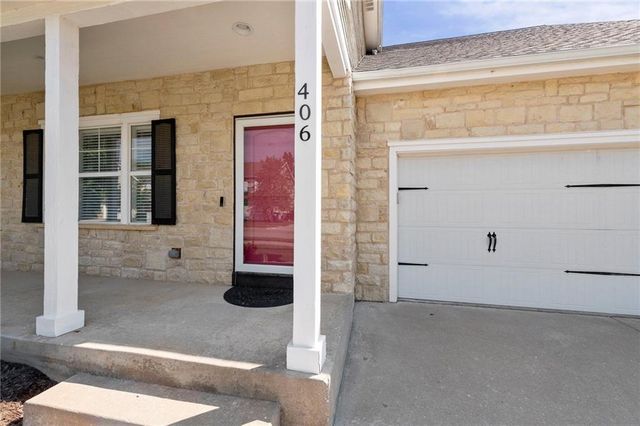 406 N Olivia Avenue, Lawrence, KS 66049