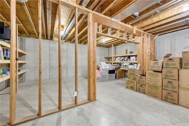 406 N Olivia Avenue, Lawrence, KS 66049