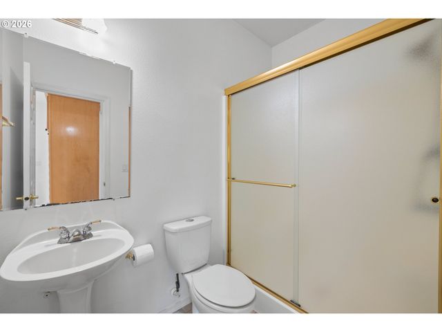 17170 Nw TUCSON St, Beaverton, OR 97006
