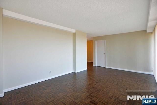 277 Prospect Avenue 7H, Hackensack, NJ 07601