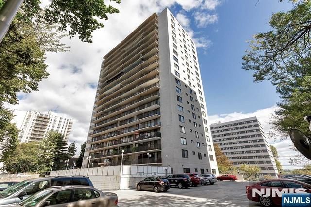 277 Prospect Avenue 7H, Hackensack, NJ 07601