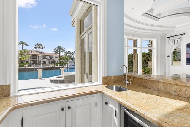 3201 NE 27th Avenue, Lighthouse Point, FL 33064