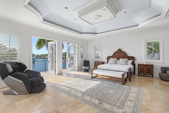 3201 NE 27th Avenue, Lighthouse Point, FL 33064