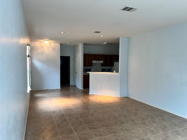 1310 E 3rd ST, Georgetown, TX 78626