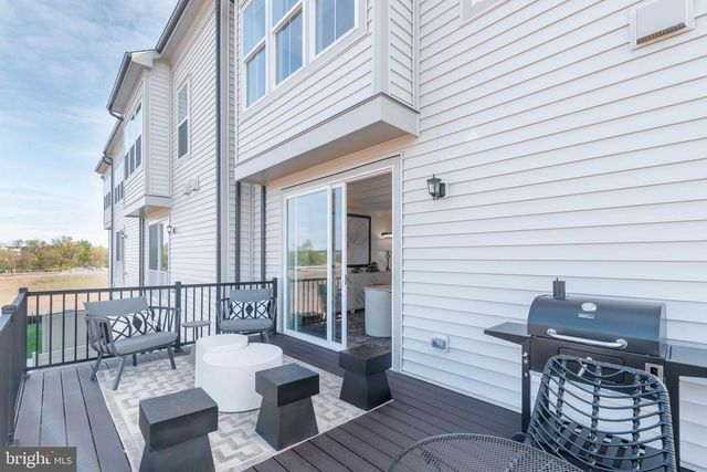 42970 TRUMAN TER, Ashburn, VA 20148