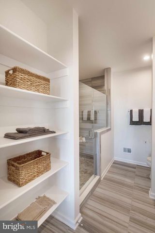 42970 TRUMAN TER, Ashburn, VA 20148