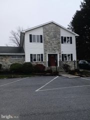 1402 QUENTIN RD #SUITE A, Lebanon, PA 17042