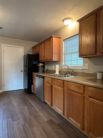 1001 Thelma, Benton, AR 72015