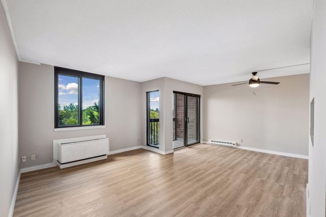 1181 Edgcumbe Road 514, Saint Paul, MN 55105