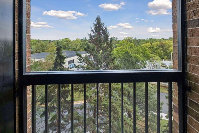1181 Edgcumbe Road 514, Saint Paul, MN 55105