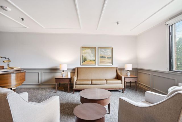 1181 Edgcumbe Road 514, Saint Paul, MN 55105